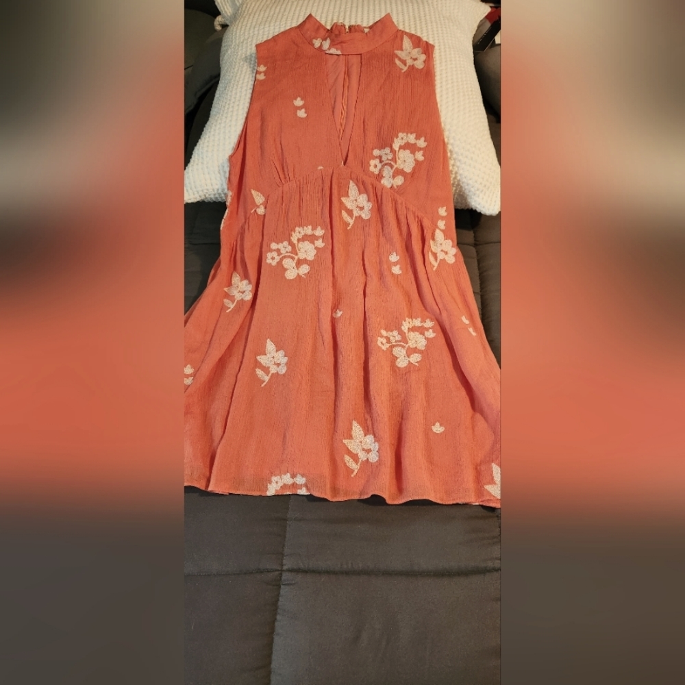 Honey Belle Boutique Coral dress with front cut out NEW w/ Tags
